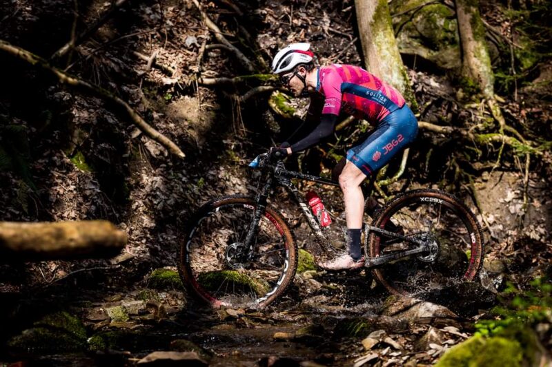 „Czułem się mocny i dyktowałem tempo w mojej grupie” – Michał Glanz (JBG-2 Team) | UCI MTB World Series, Nove Mesto na Morave | KOMENTARZ POSTARTOWY