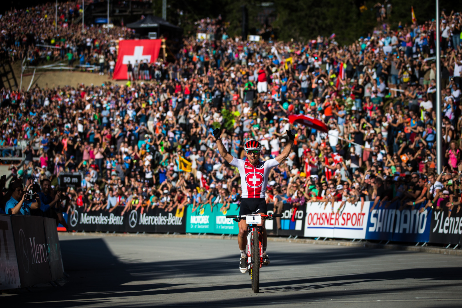 Po 20 latach ścigania, Nino Schurter odkrywa karty na 2025! | OŚWIADCZENIE