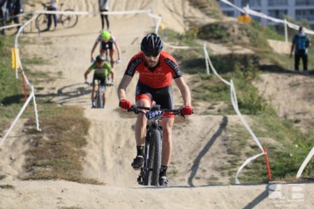 Góra Kazury zdobyta. Poland Bike XC na warszawskim Ursynowie