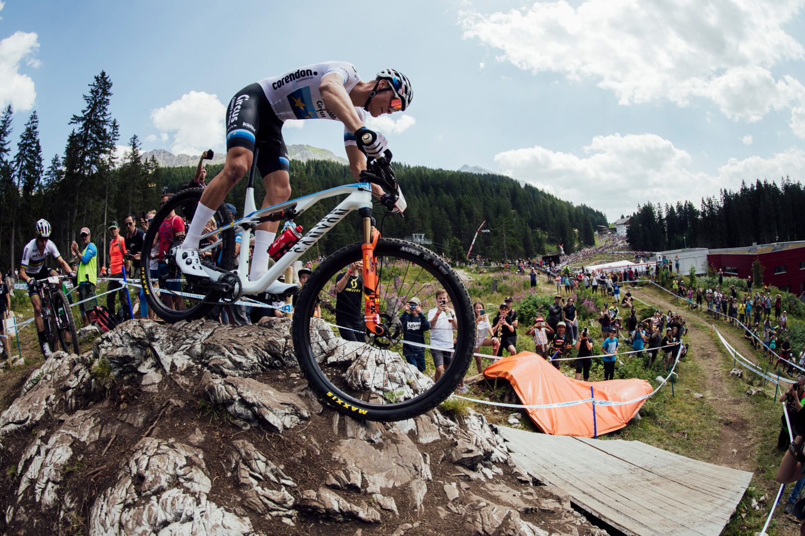 Mathieu van der Poel wraca do cyclocrossu, ale to cross country jest priorytetem