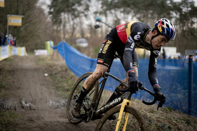 Wout van Aert kończy sezon przełajowy. Nie wystartuje w przełajowych Mistrzostwach Świata